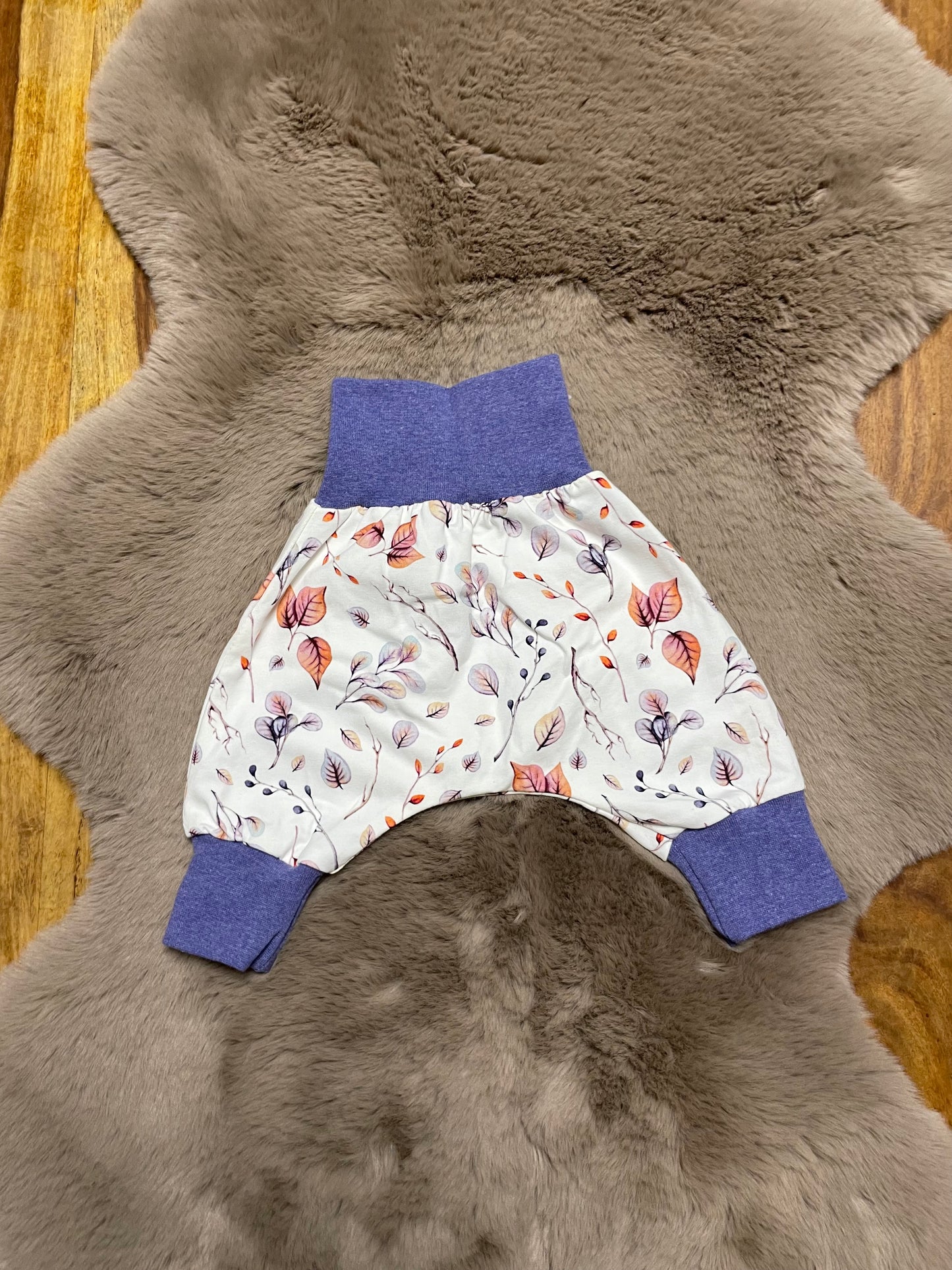 Größe: 56/62 Pumphose "Herbstblätter"