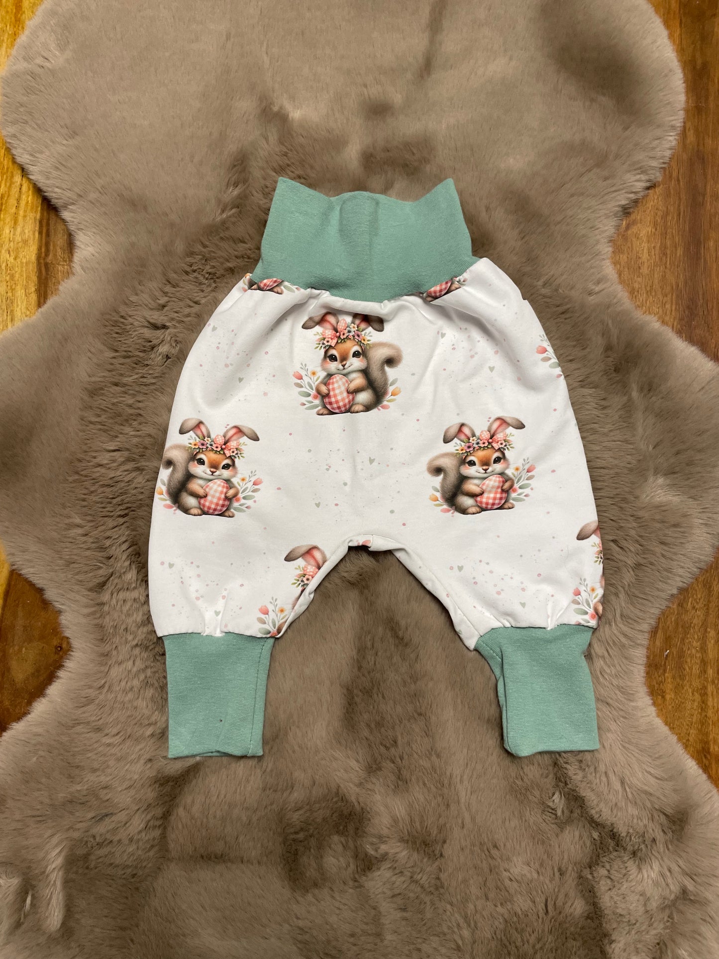 Größe: 62/68 Pumphose "Osterhase"