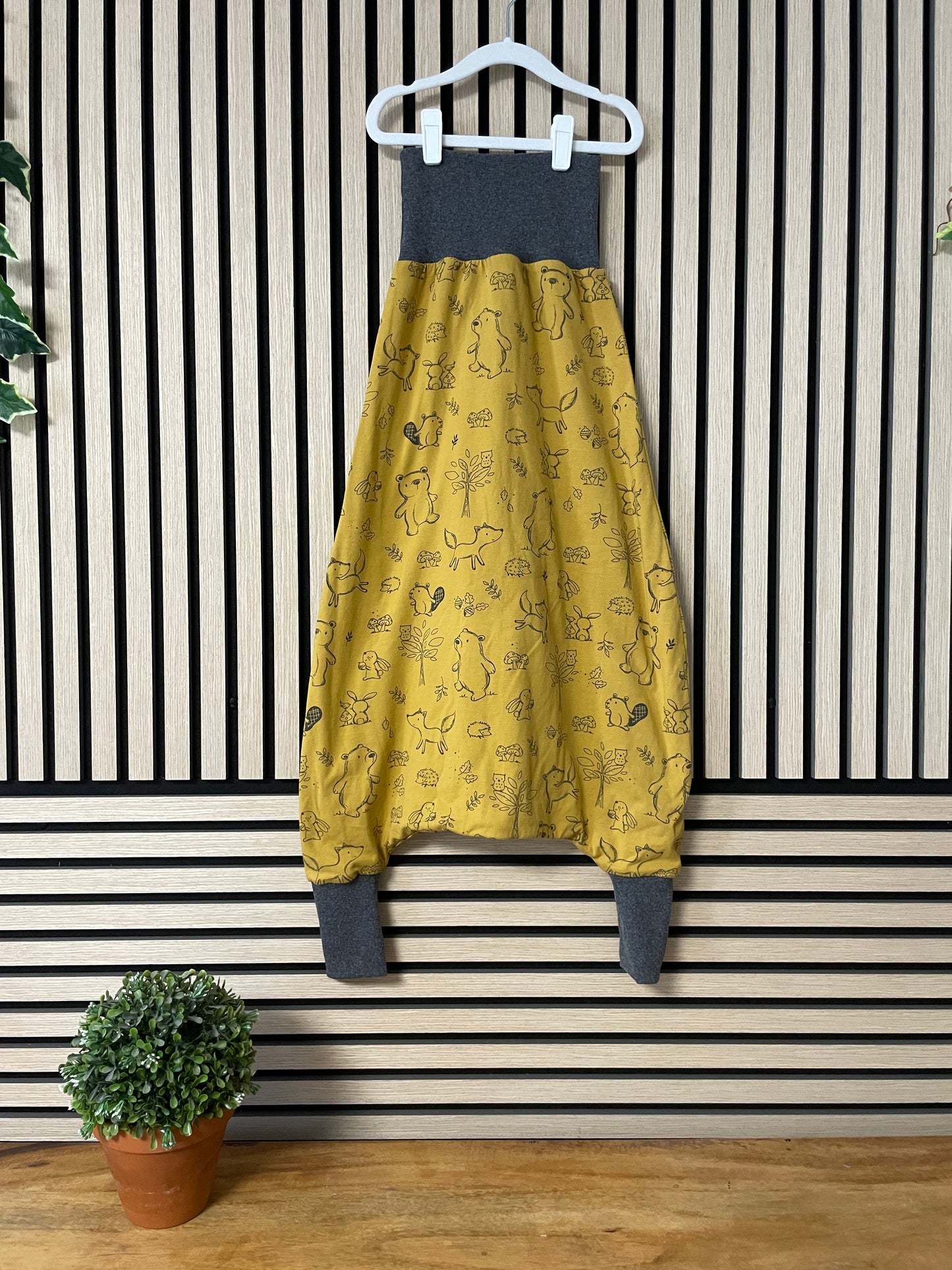 Größe: 86/98 Pucksack mit Füße "Waldtiere"