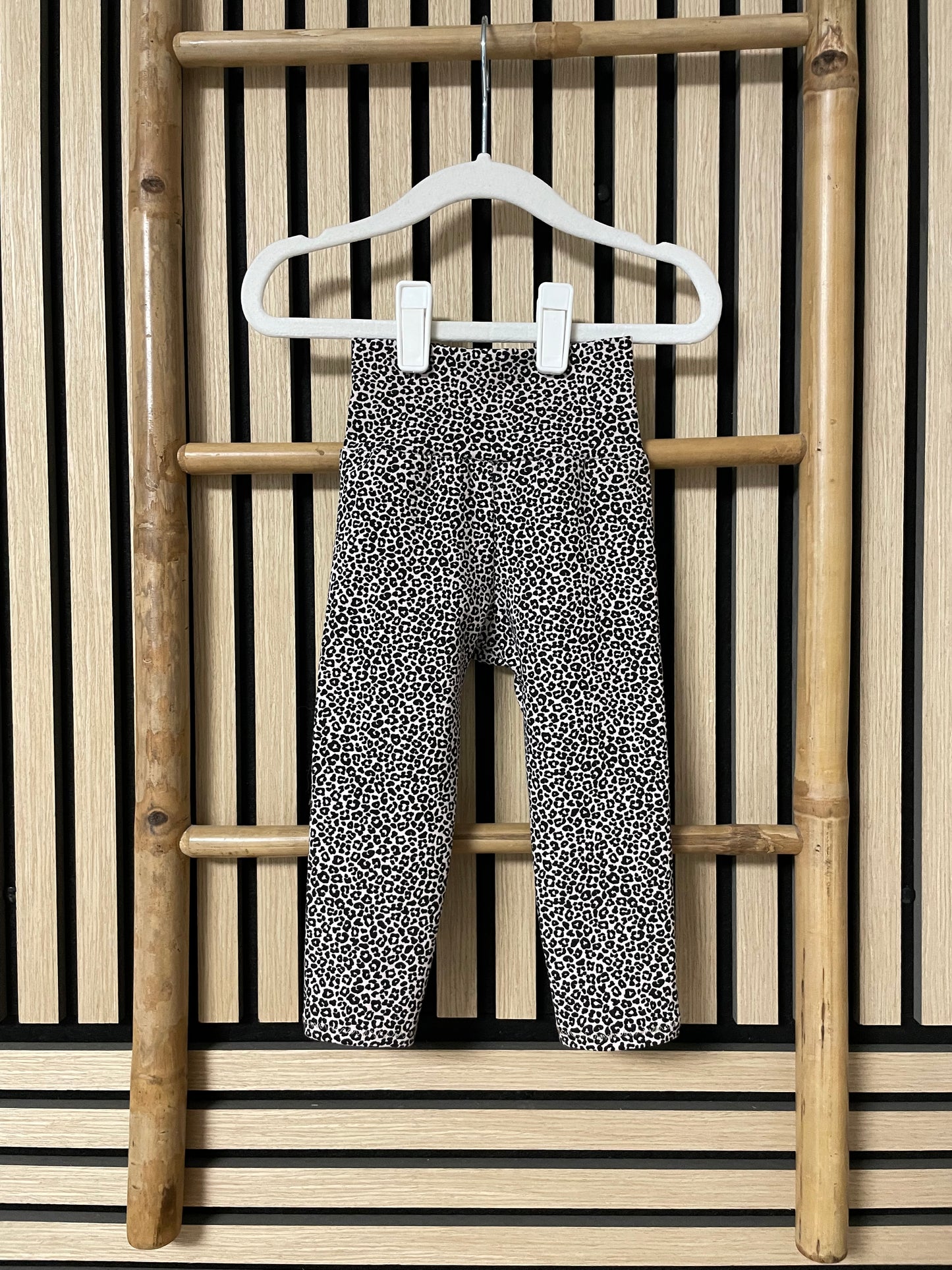 Größe: 62/68 Leggins "Leopard"