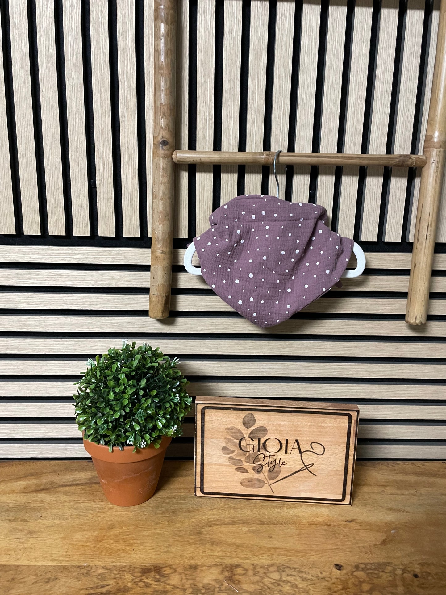 Halstuch Mauve mit weißen Punkten