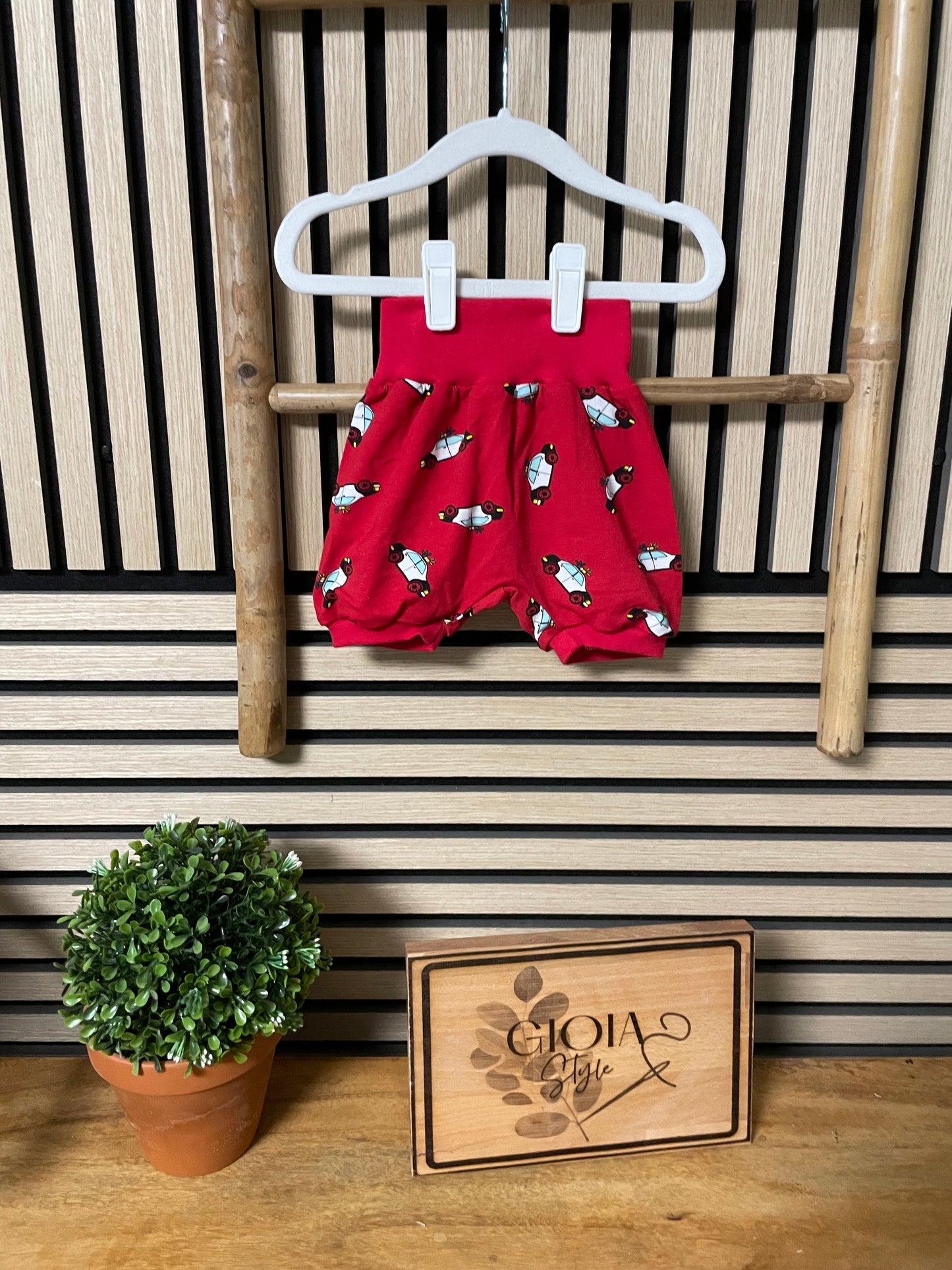 Größe: 68/74 kurze Pumphose