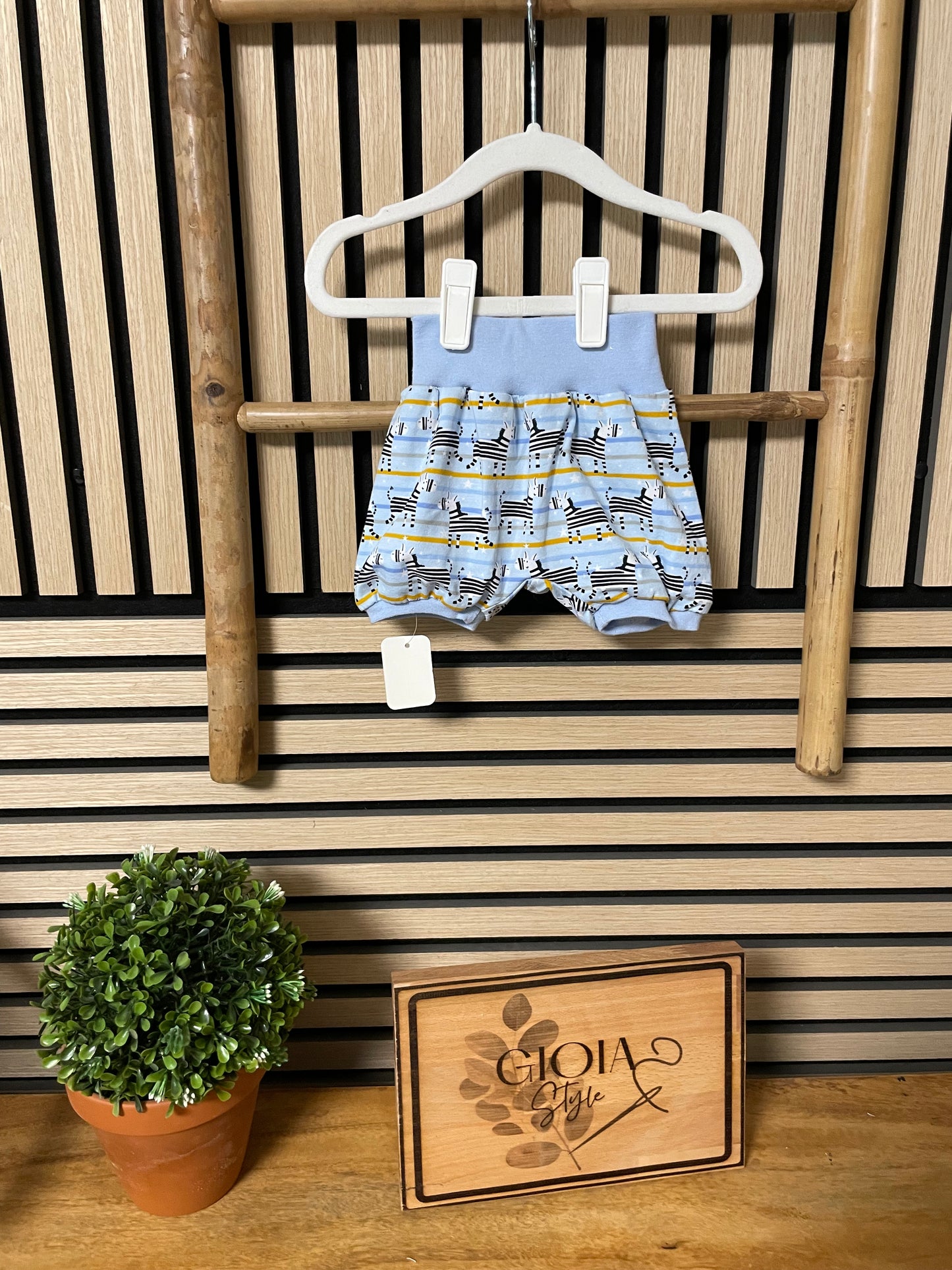 Größe: 56/62 kurze Pumphose