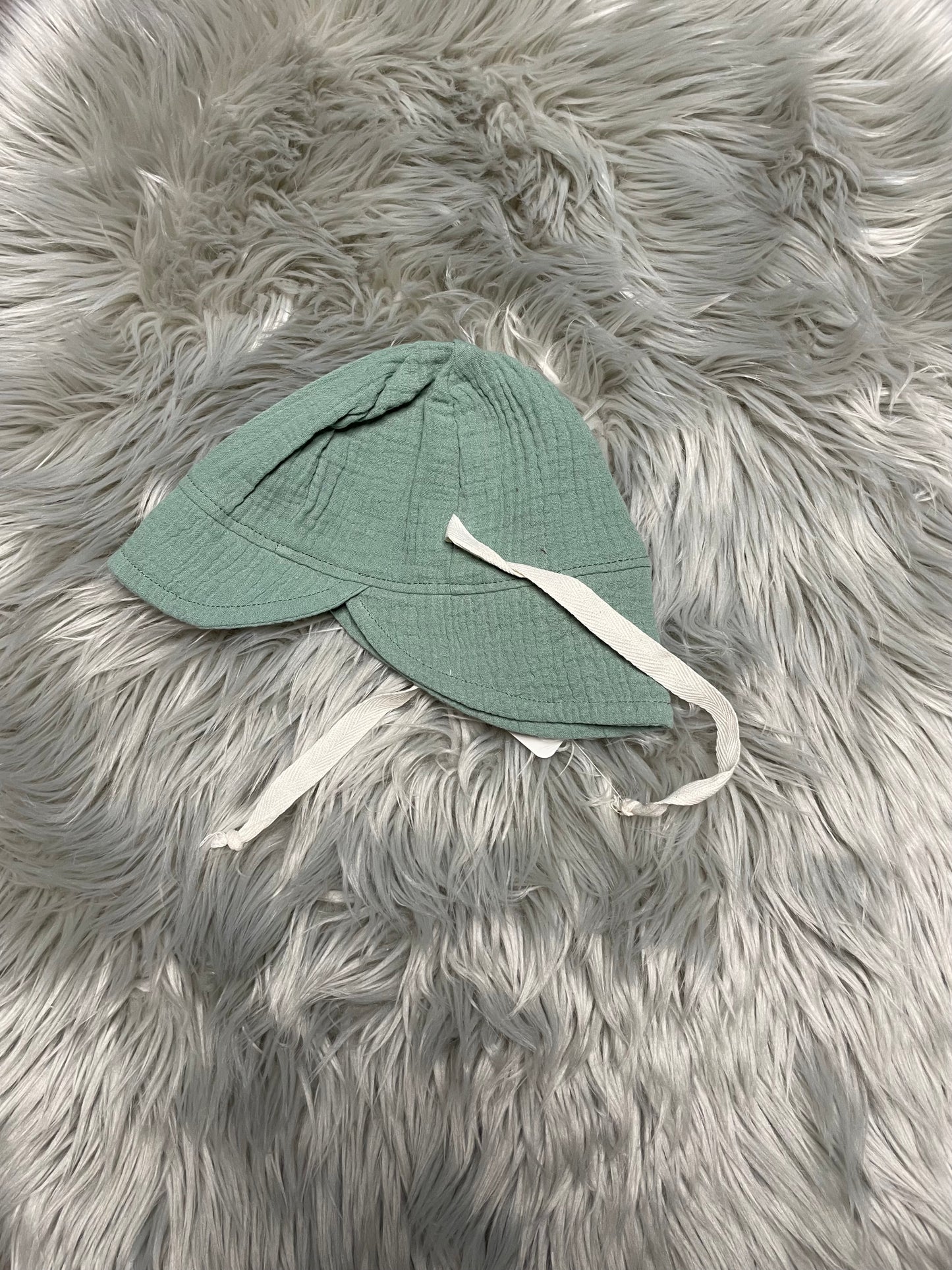 Größe: 39-43 Sonnenhut aus Musselin