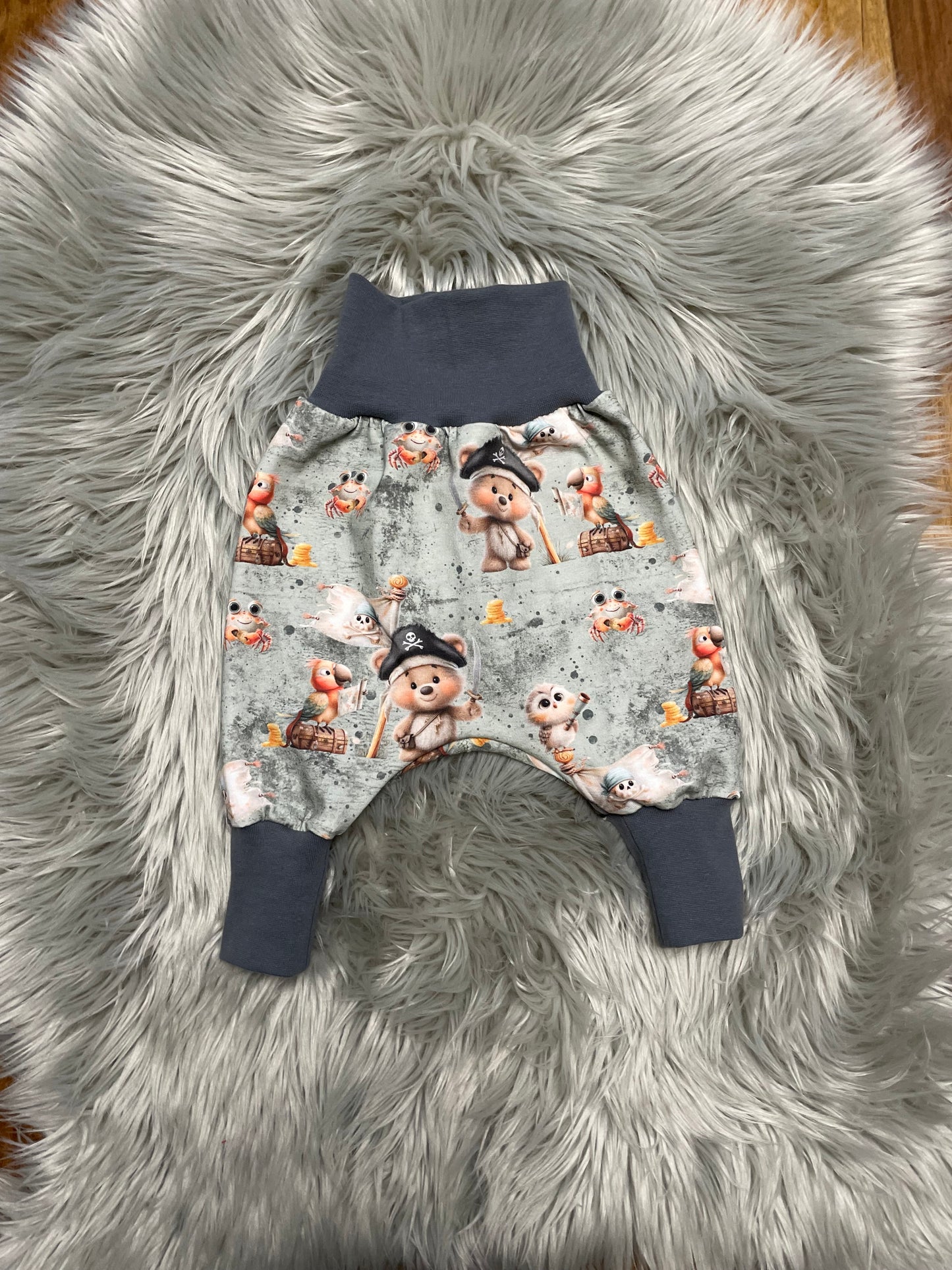 Größe: 50/56 Pumphose Bär