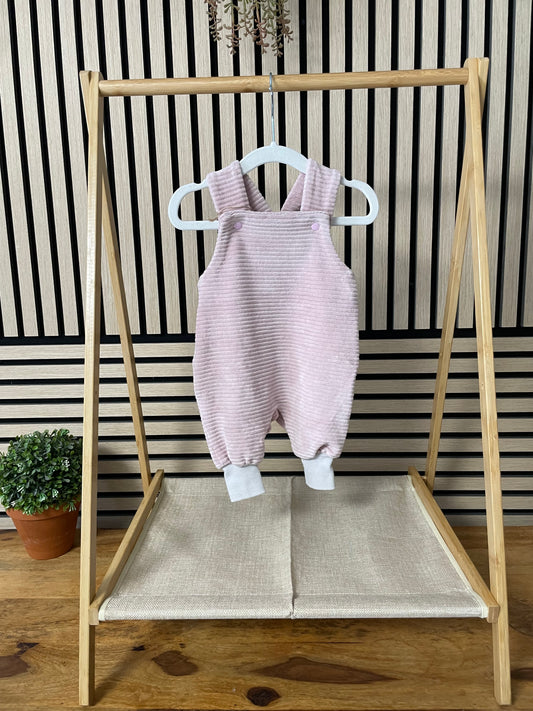 Größe: 50/56 Latzhose Nicki Jersey " Altrosa Uni"