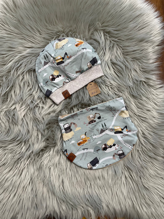 Größe: 49/50 Set Mütze + Halstuch "Baufahrzeuge"