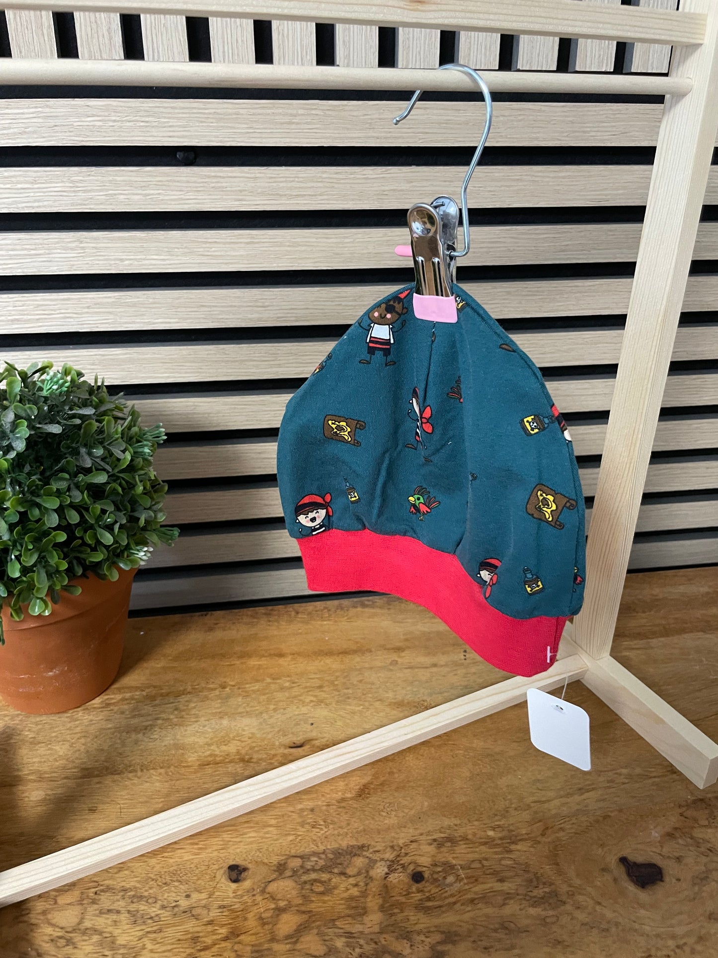 Größe: 47/48 Mütze mit Bund "Pirat"