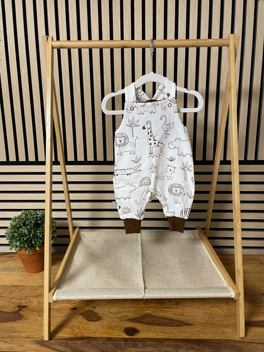 Größe: 56/62 Latzhose "Safari"