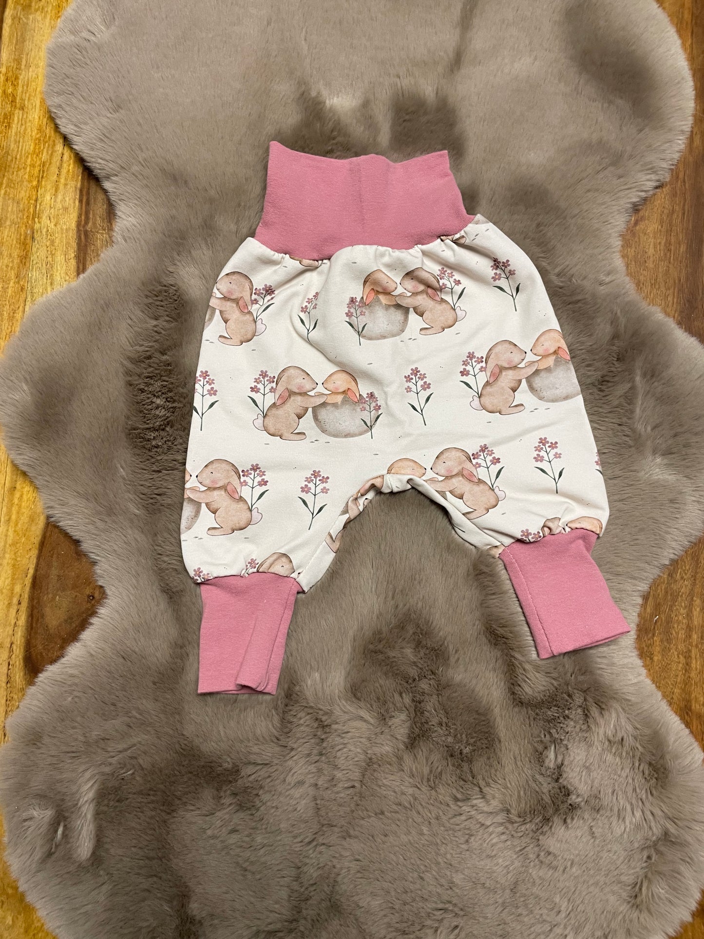 Größe: 62/68 Pumphose "conejos"