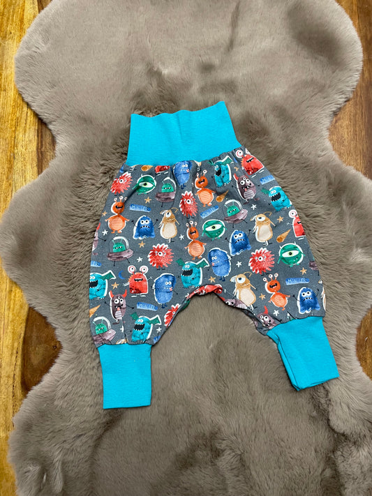 Größe: 62/68 Pumphose "Monster"