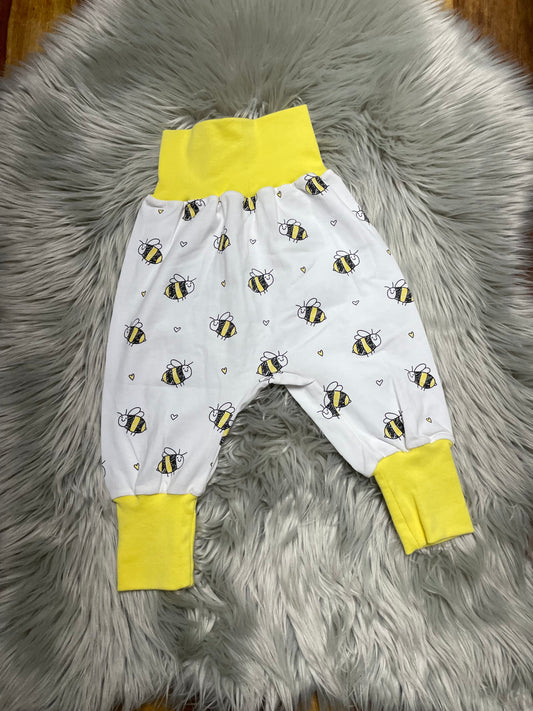 Größe: 74/80 Pumphose "Bienen"