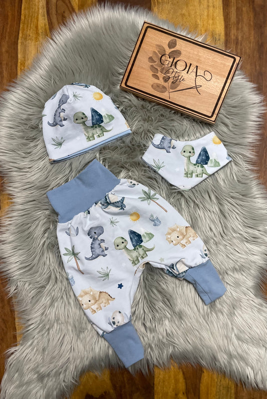 Größe: 62/68 Pumphose, Halstuch + Mütze (41/43) Dino