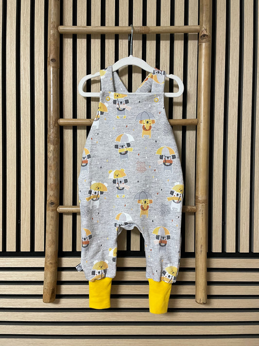 Größe: 80/86 Latzhose