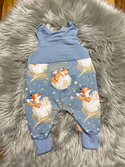 Größe: 62/68 Strampler Spielen auf dem Mond