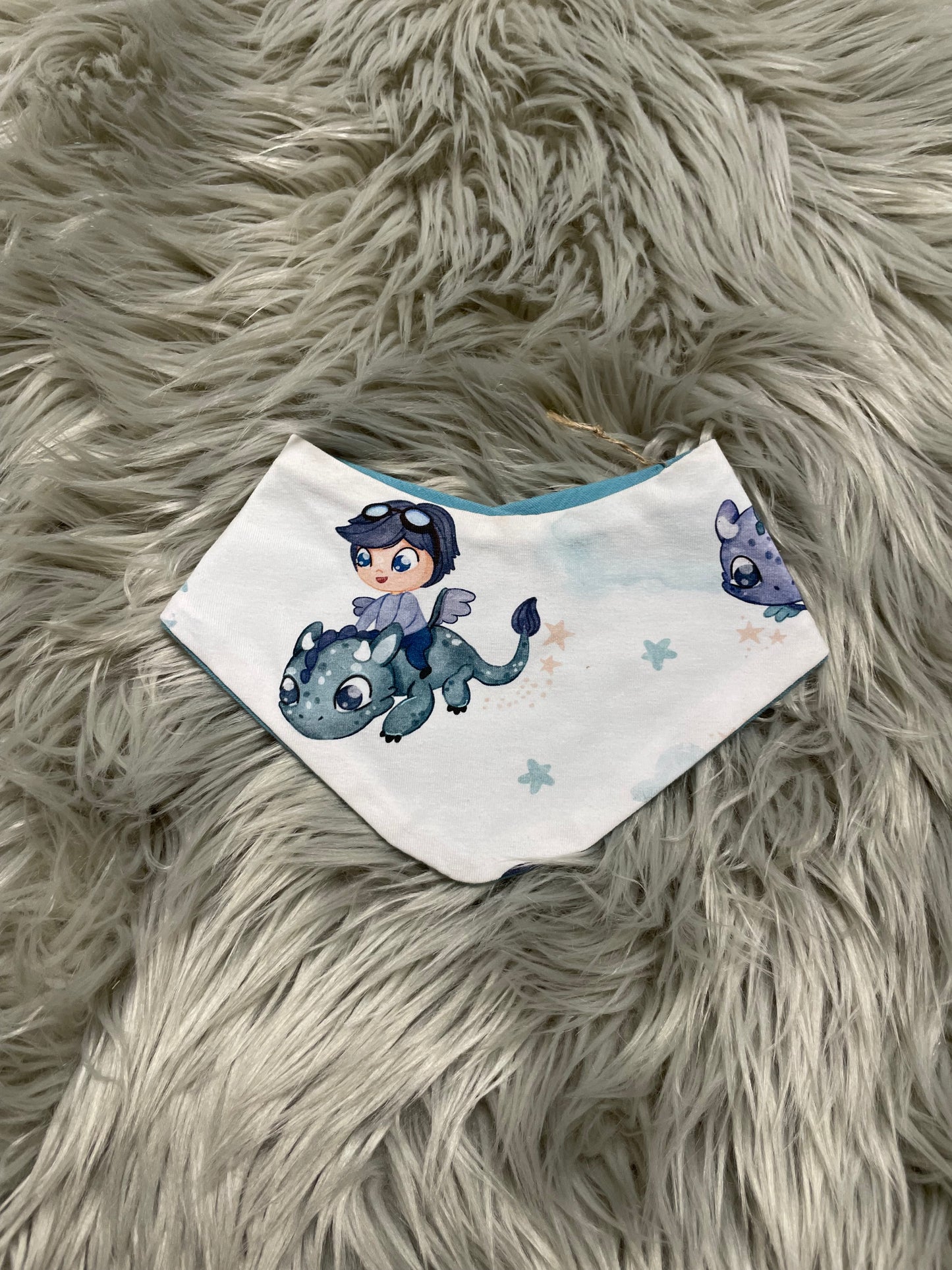 Größe: 50/74 Halstuch "Drachenreiterin"