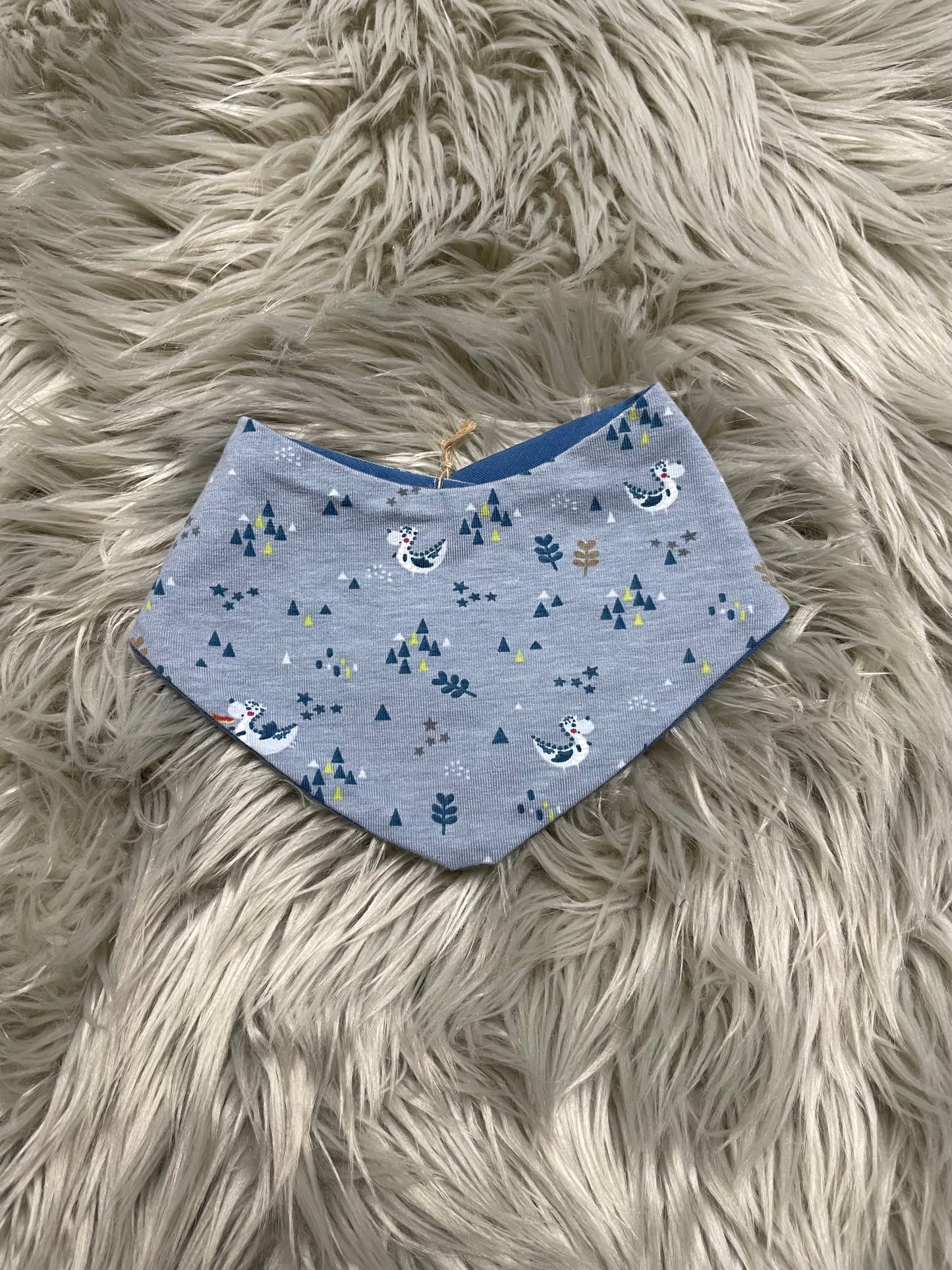 Größe: 50/74 Halstuch