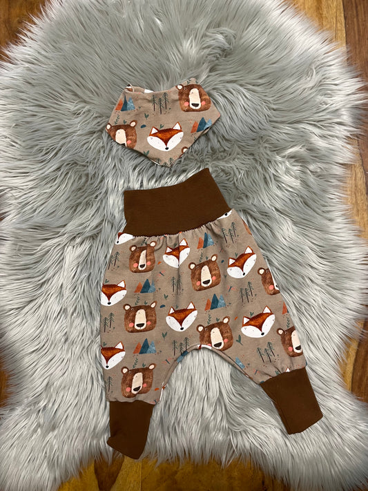 Größe: 62/68 Pumphose + Halstuch  Waldtiere