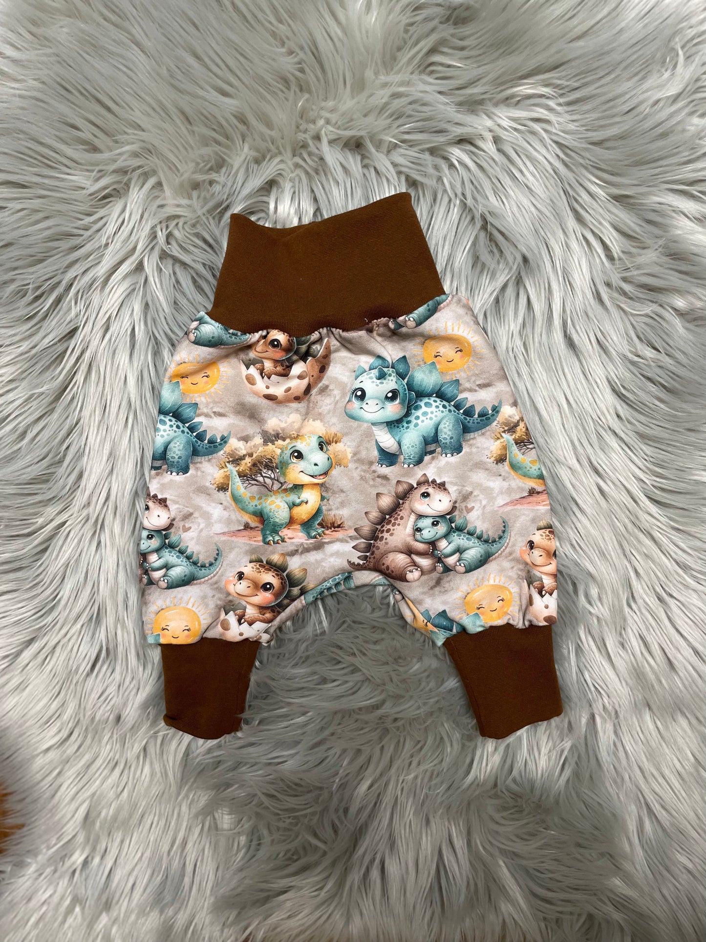 Größe: 50/56 Pumphose Dino