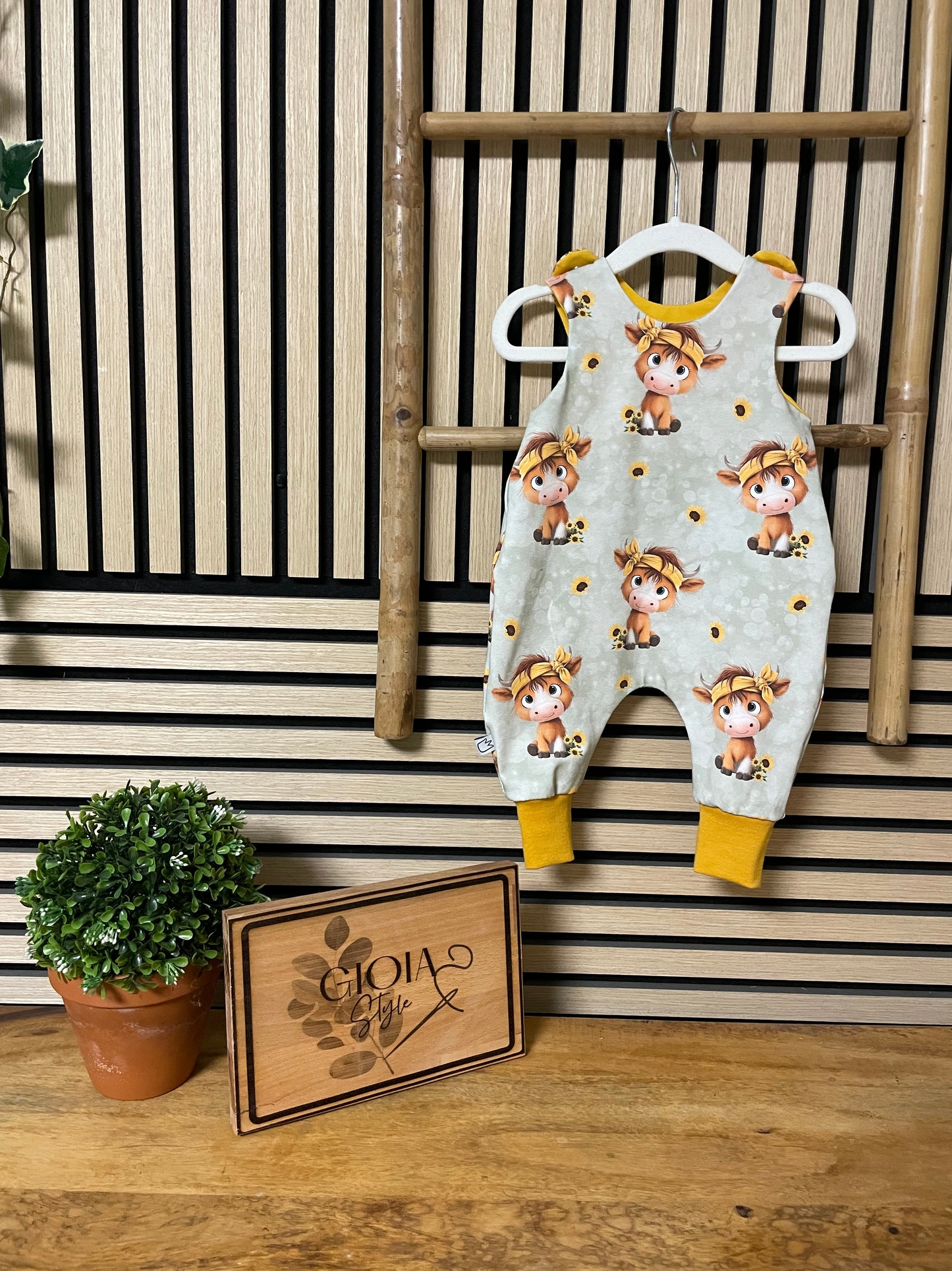 Größe: 62/68 Strampler Kuh