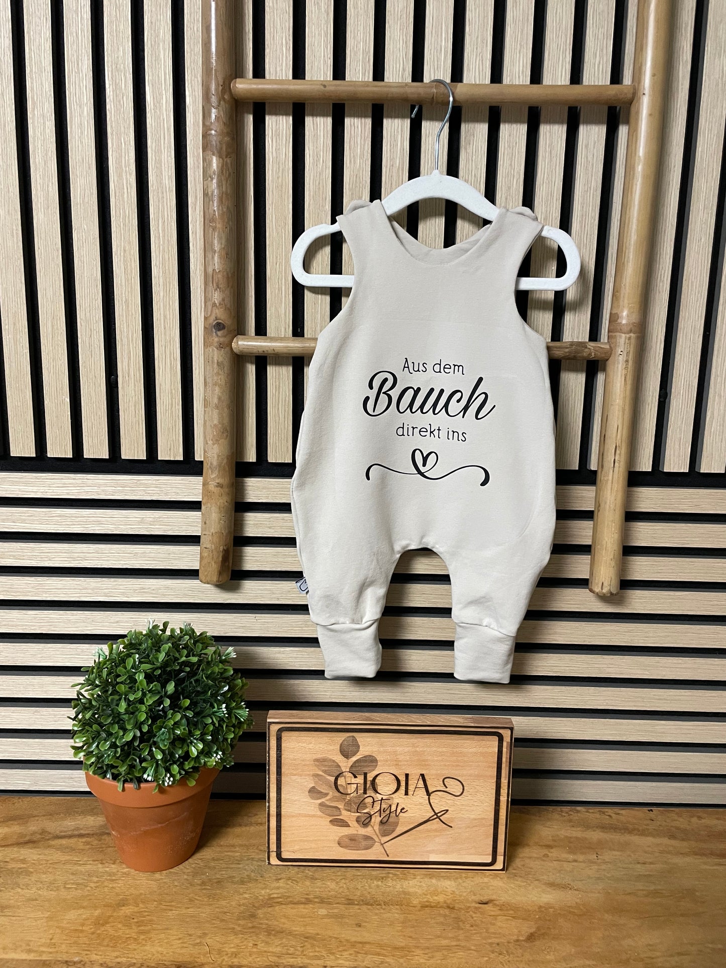 Größe: 50/56 Strampler " aus dem Bauch direkt ins Herz"