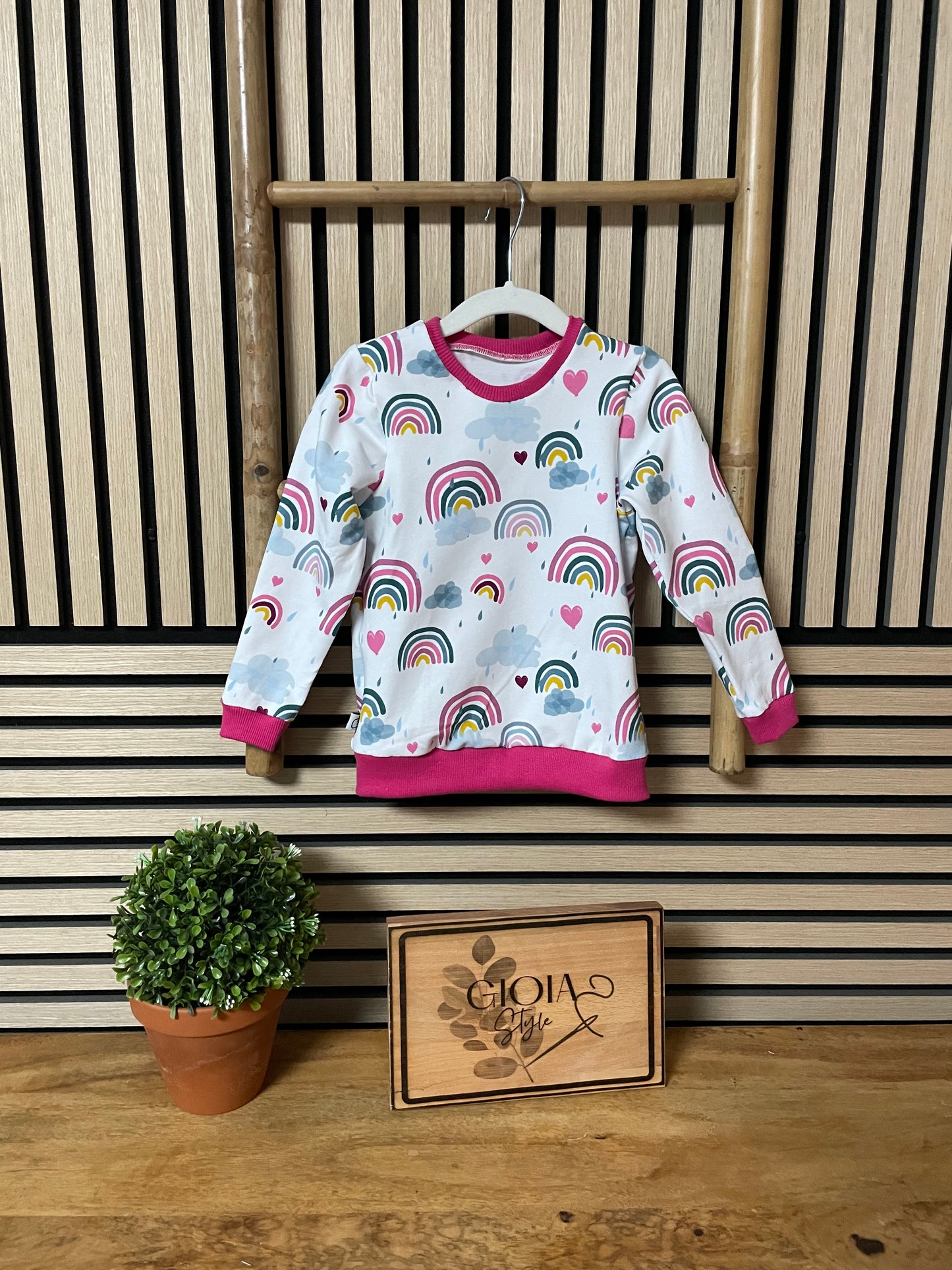 Größe: 86/92 Pulli Regenbogen
