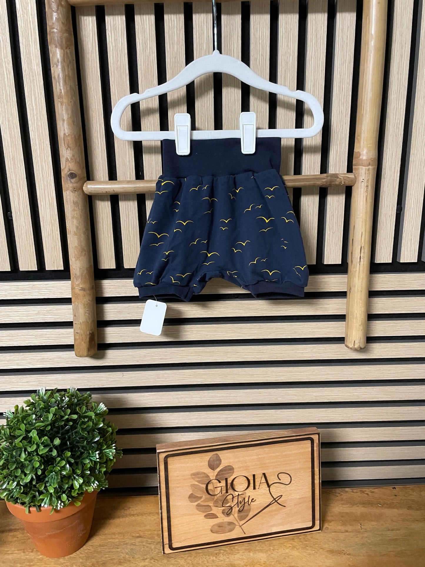 größe: 68/74 kurze Pumphose Vögel