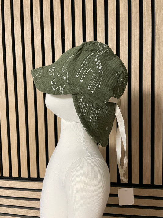 Größe: 44-48 Sonnenhut aus Musselin