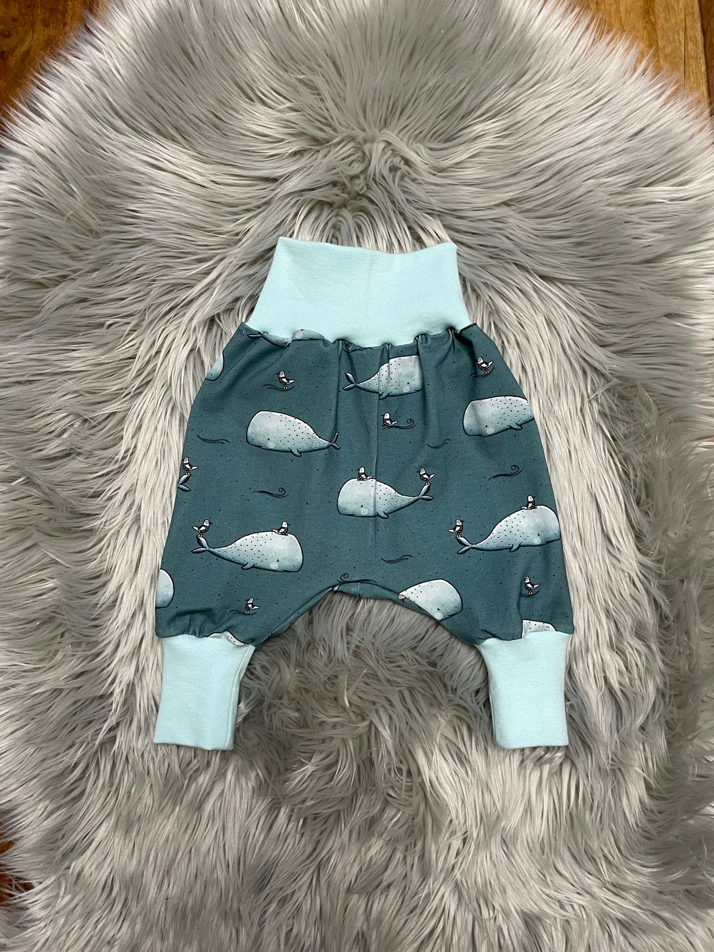 Größe: 50/56 Pumphose Wal